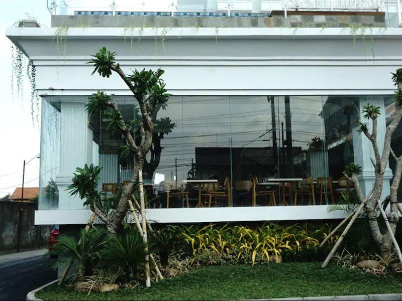 Solia Hotel Yosodipuro Surakarta  Exterior photo