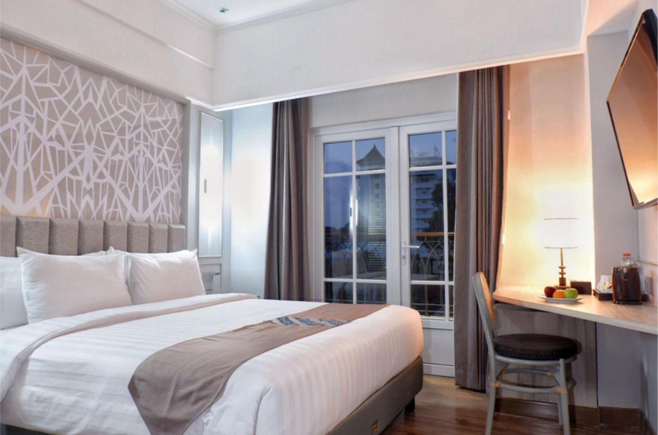 Solia Hotel Yosodipuro Surakarta  Exterior photo
